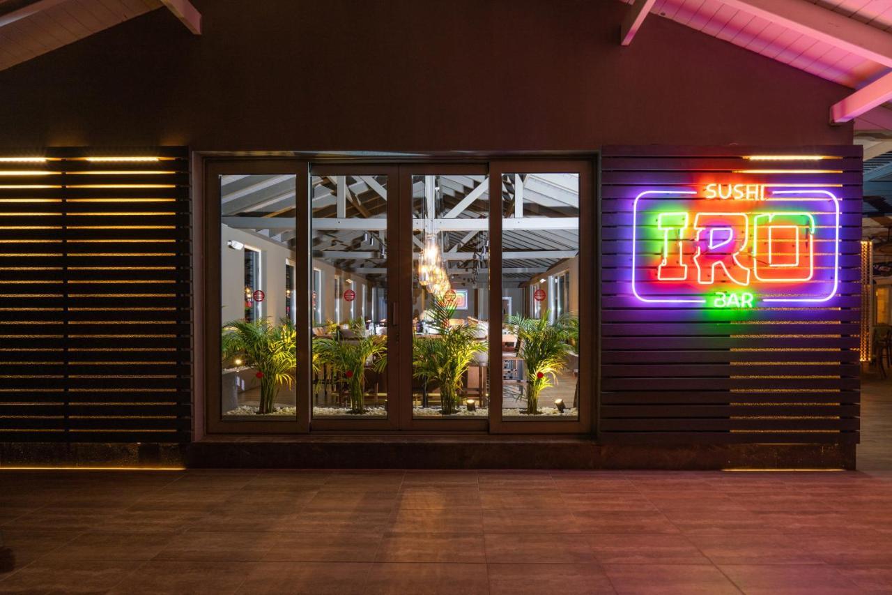 Lara Barut Collection Hotel Antalya Luaran gambar Restaurant in the terminal
