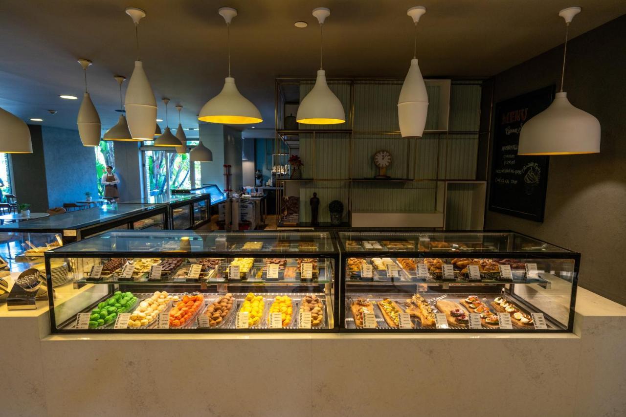 Lara Barut Collection Hotel Antalya Luaran gambar The interior of a typical restaurant